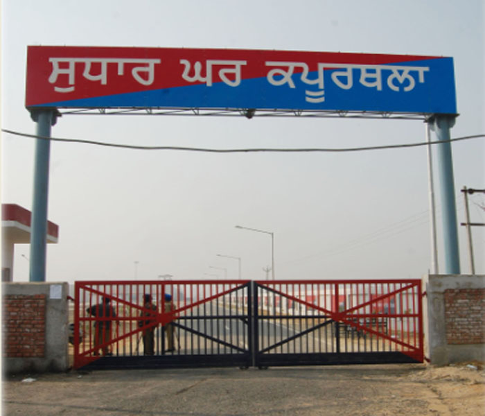 ਹੁਣ ਵੀਡੀਓਗ੍ਰਾਫੀ ਜ਼ਰੀਏ ਜੇਲਾਂ ''ਚ ਗੈਂਗਸਟਰਾਂ ''ਤੇ ਰੱਖੀ ਜਾਵੇਗੀ ਤਿੱਖੀ ਨਜ਼ਰ